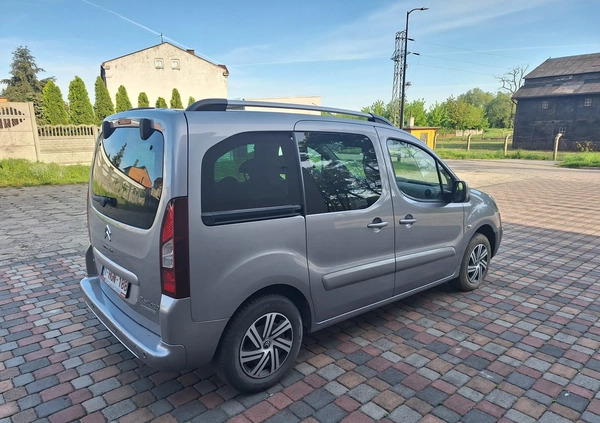 Citroen Berlingo cena 36000 przebieg: 156000, rok produkcji 2016 z Koło małe 79